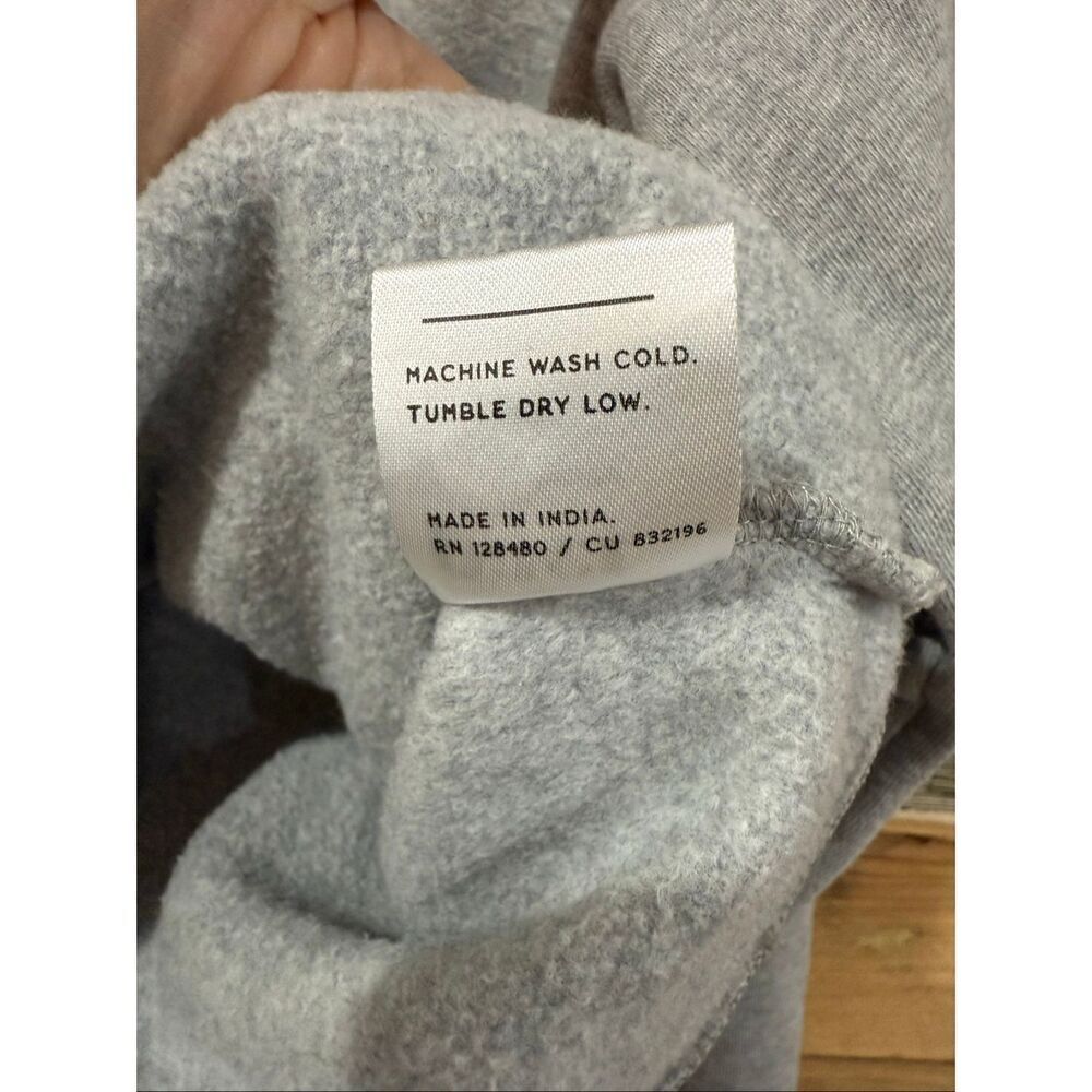 Pact Watercolor Hearts Crew Sweatshirt in heather grey size Medium - Picture 5 of 7
